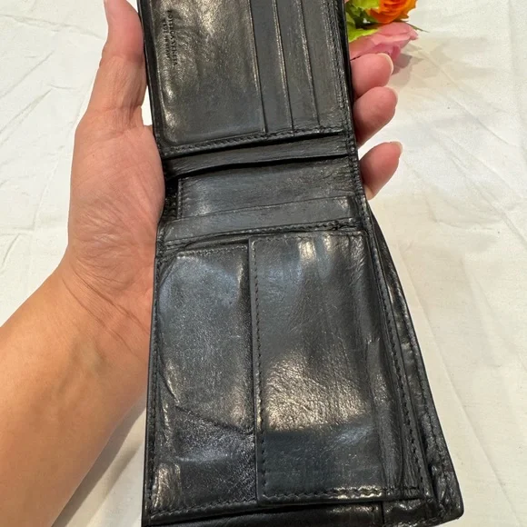 Authentic Bottega Veneta Black Woven Leather Wallet - Picture 7 of 15